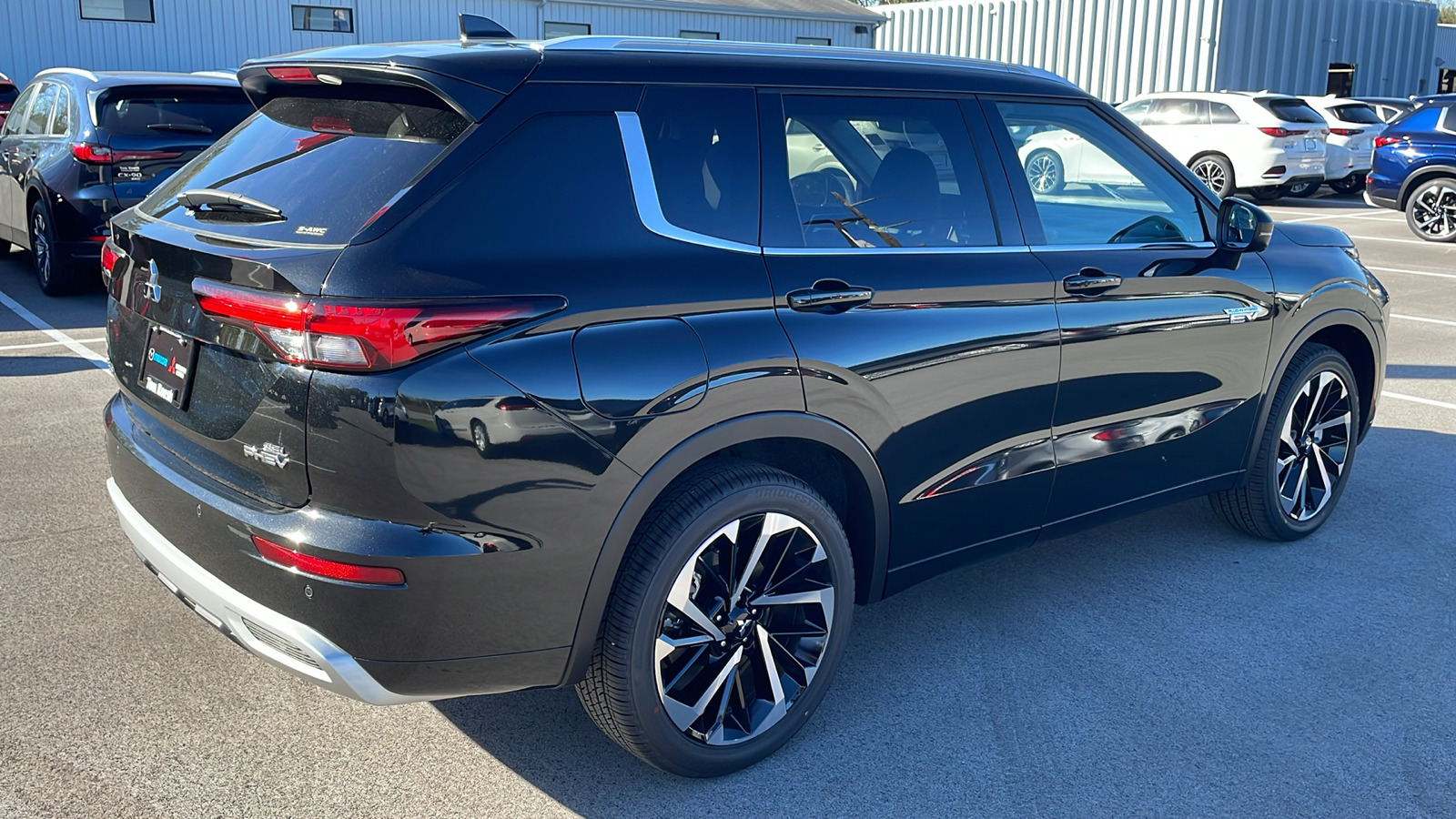 2025 Mitsubishi Outlander Plug-In Hybrid SEL 15