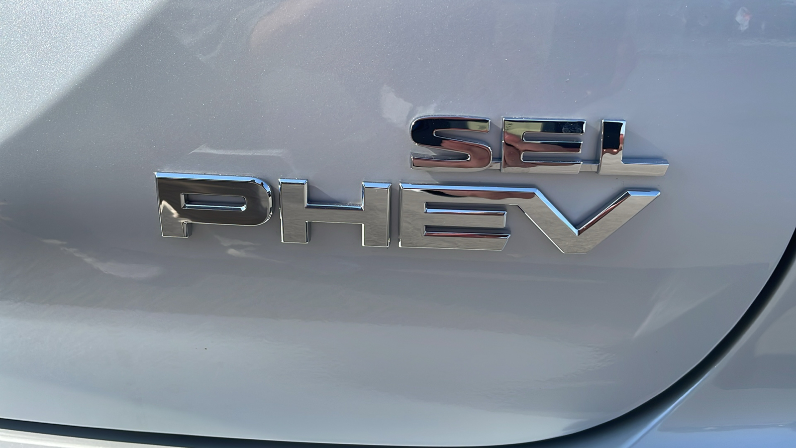 2025 Mitsubishi Outlander Plug-In Hybrid SEL 8