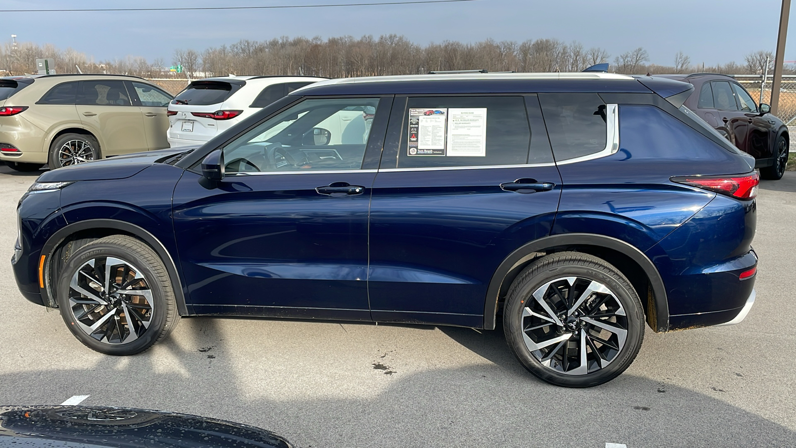 2022 Mitsubishi Outlander SEL 4