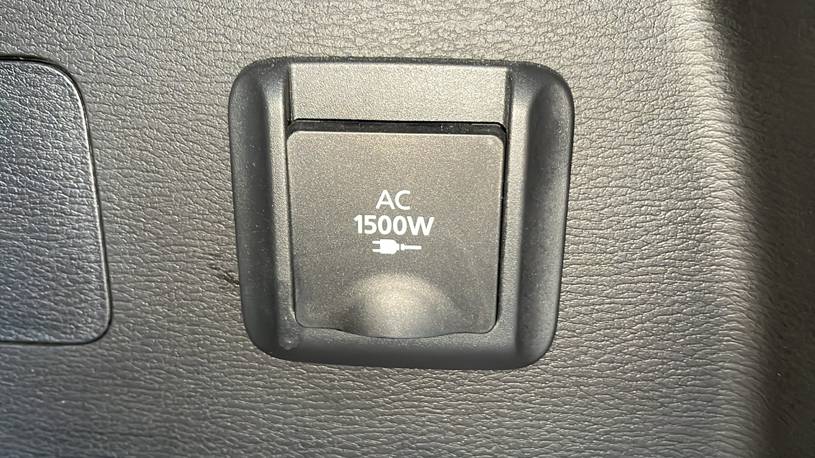 2023 Mitsubishi Outlander PHEV SEL 12