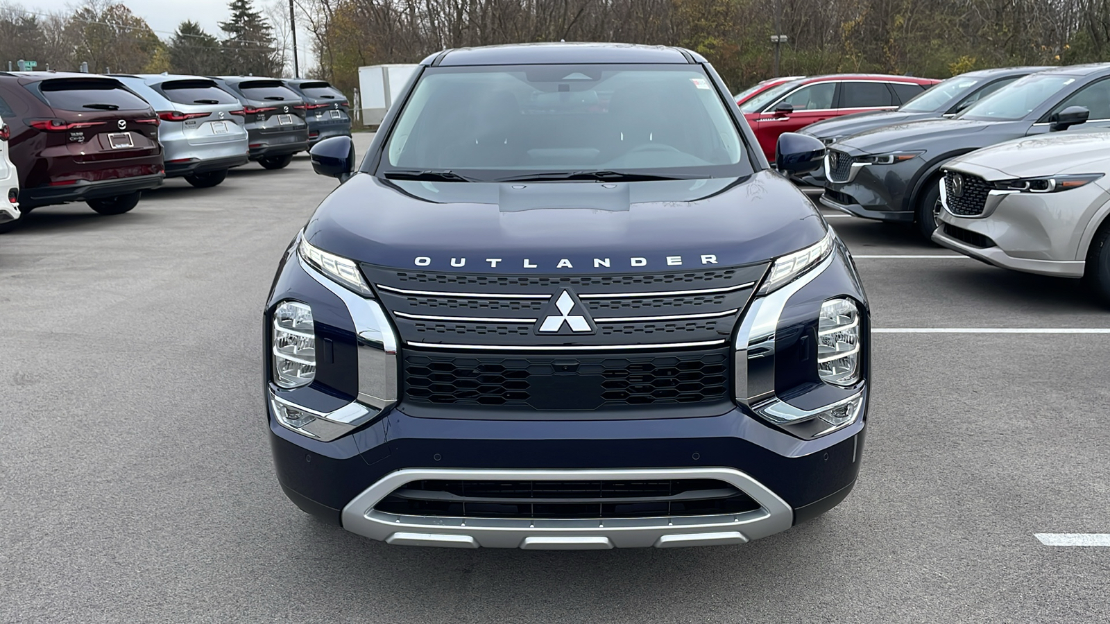 2025 Mitsubishi Outlander Plug-In Hybrid SE 2