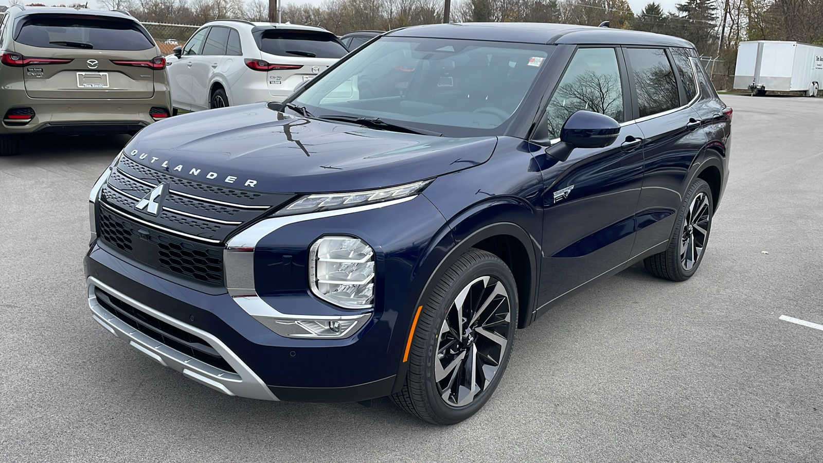 2025 Mitsubishi Outlander Plug-In Hybrid SE 3