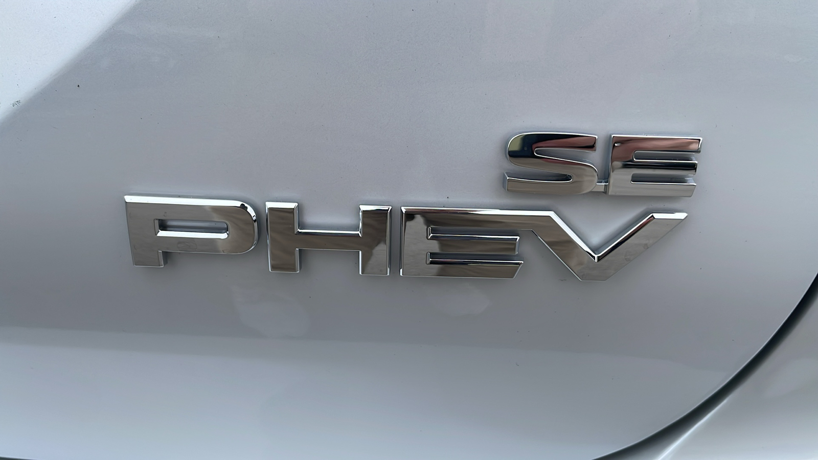 2025 Mitsubishi Outlander Plug-In Hybrid SE 8