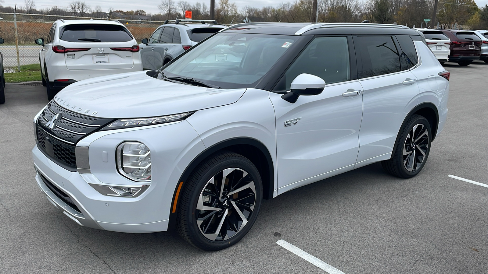 2025 Mitsubishi Outlander Plug-In Hybrid SEL 3