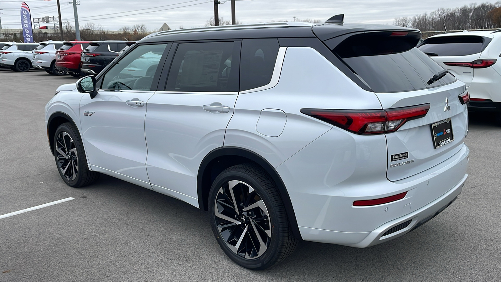 2025 Mitsubishi Outlander Plug-In Hybrid SEL 5