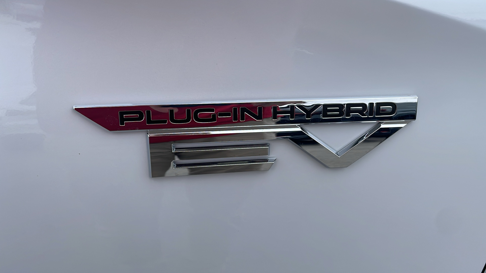 2025 Mitsubishi Outlander Plug-In Hybrid SEL 16