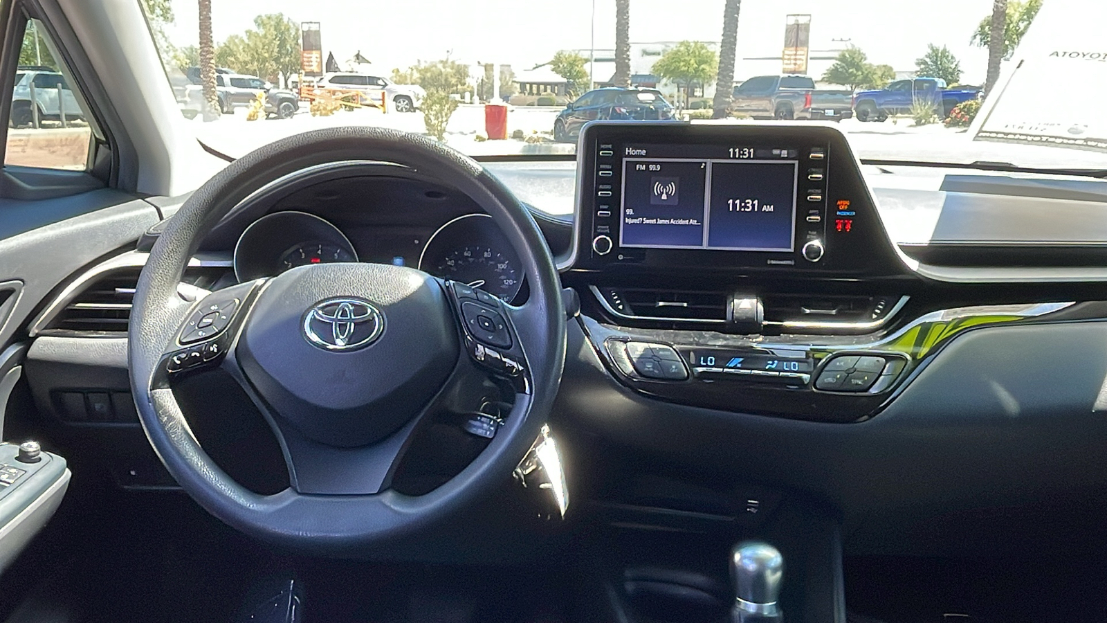 2021 Toyota C-HR LE 4