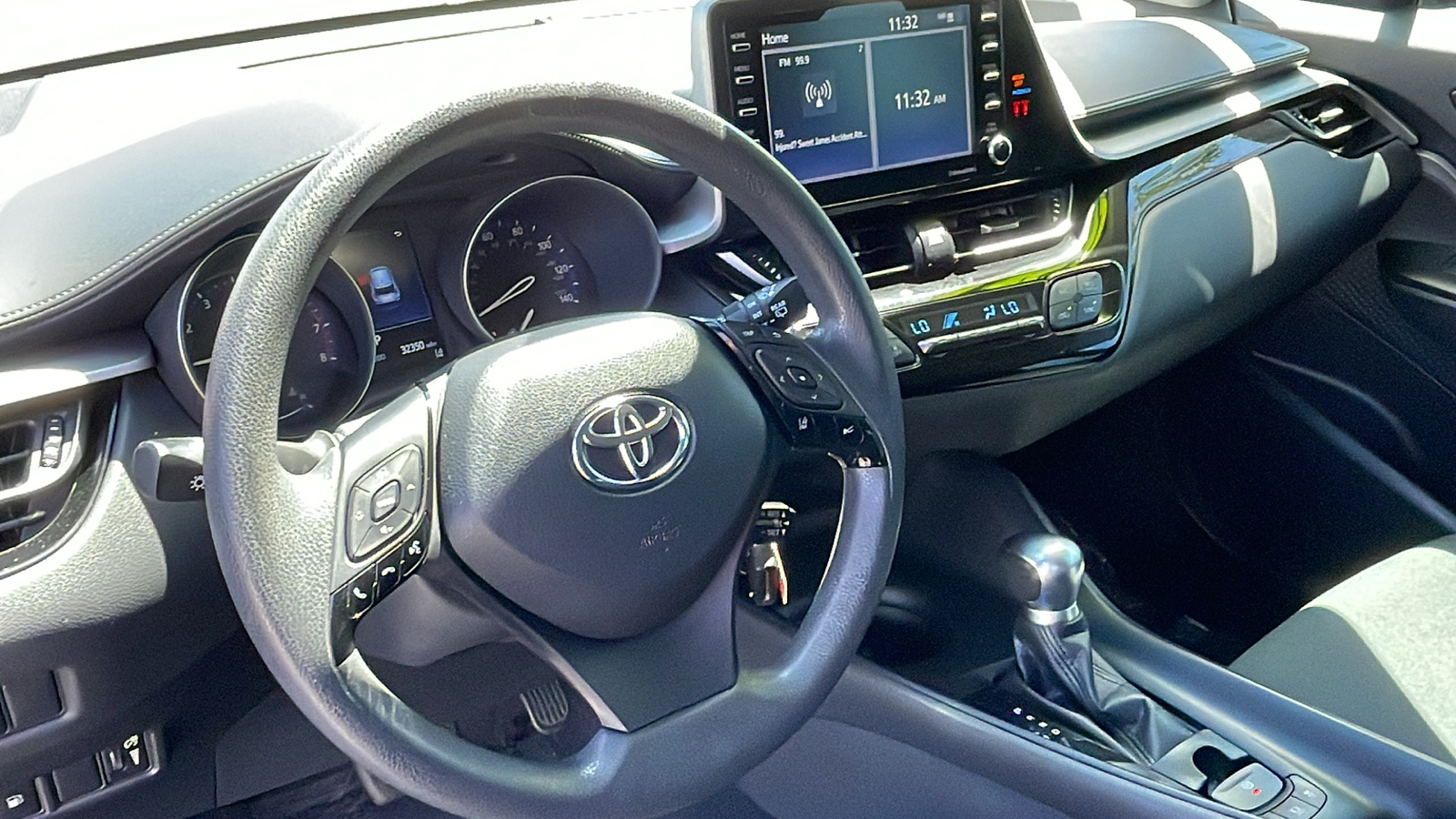 2021 Toyota C-HR LE 15
