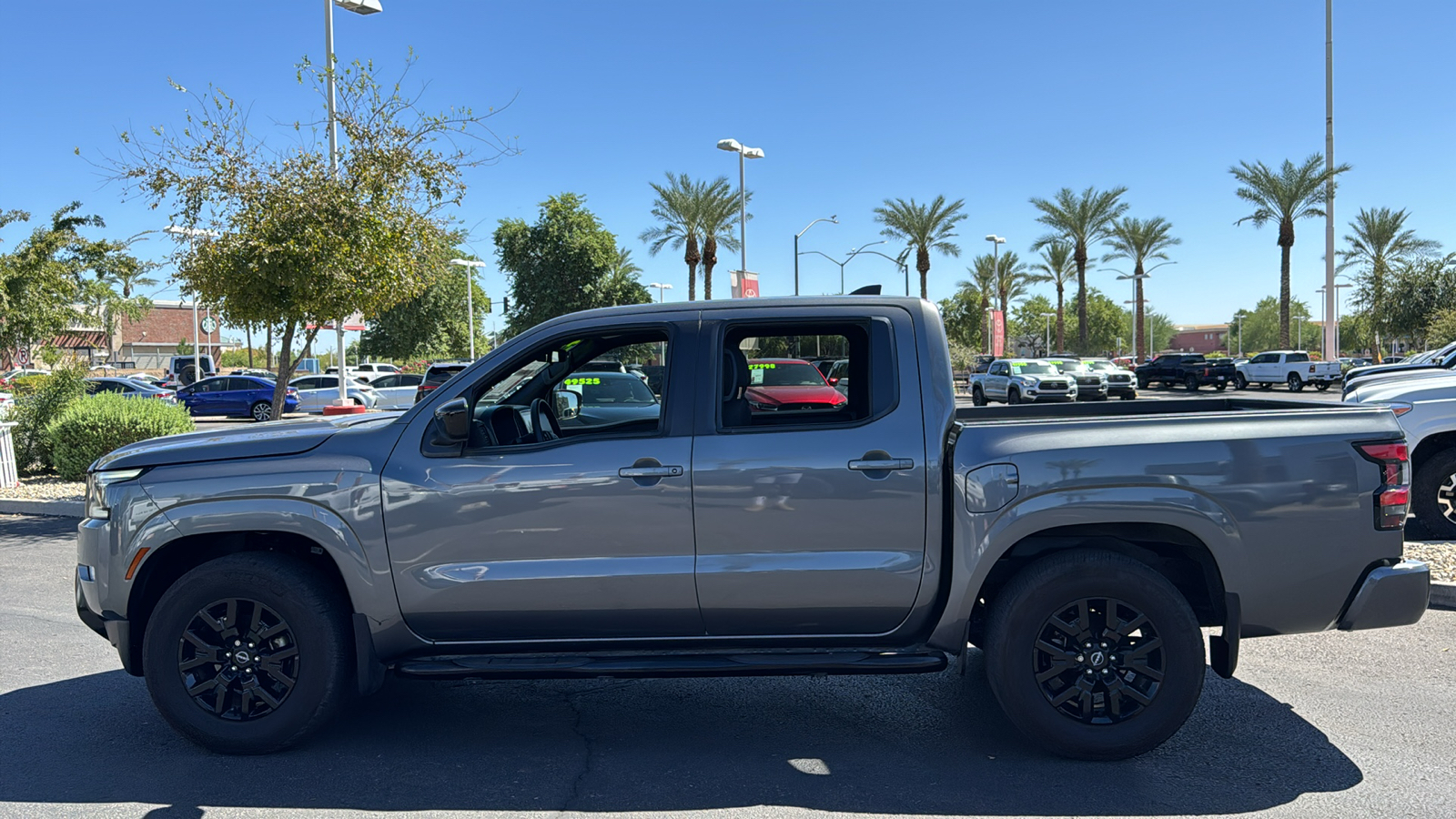 2023 Nissan Frontier SV 3