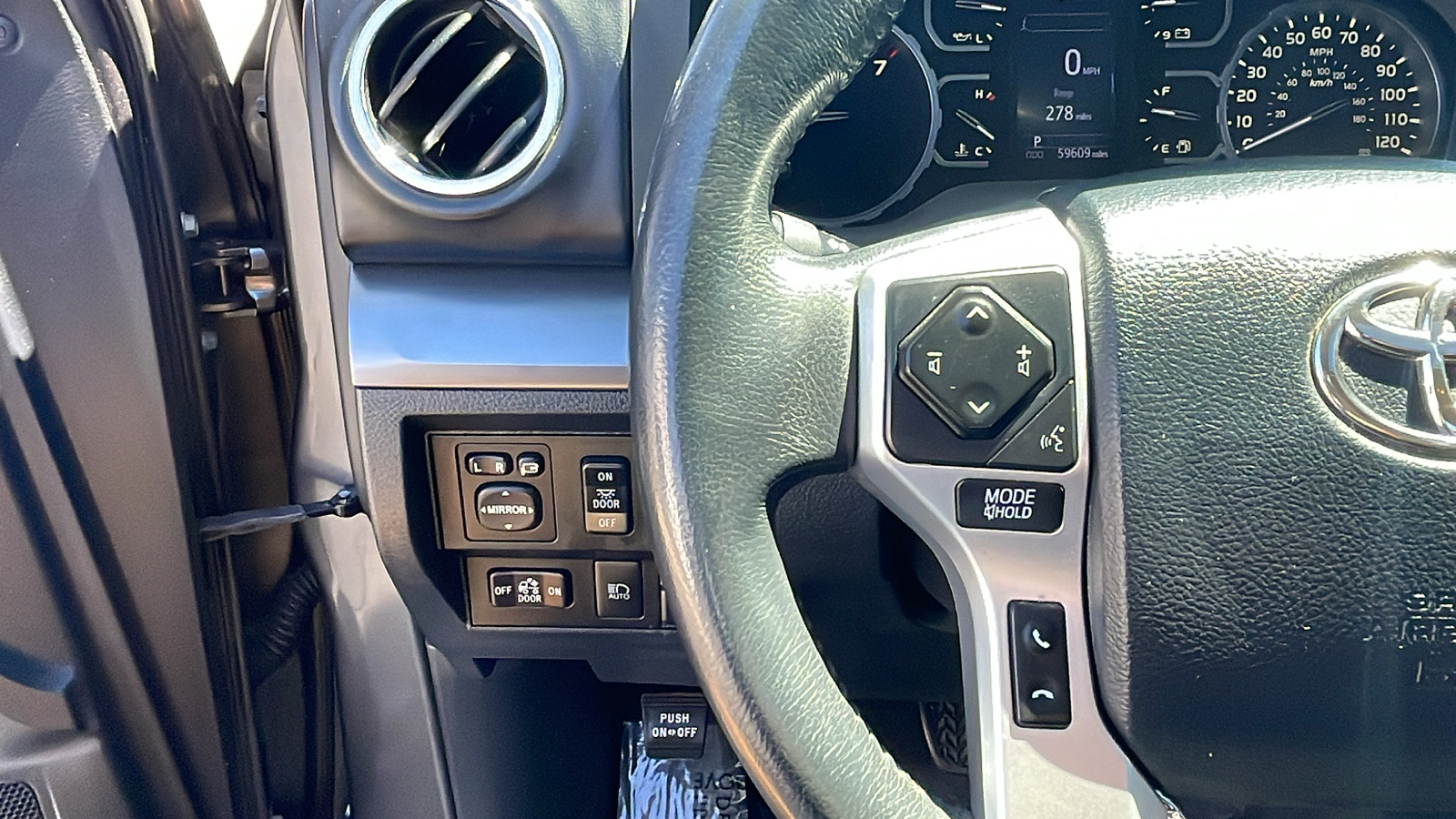 2019 Toyota Tundra 4WD Platinum 9