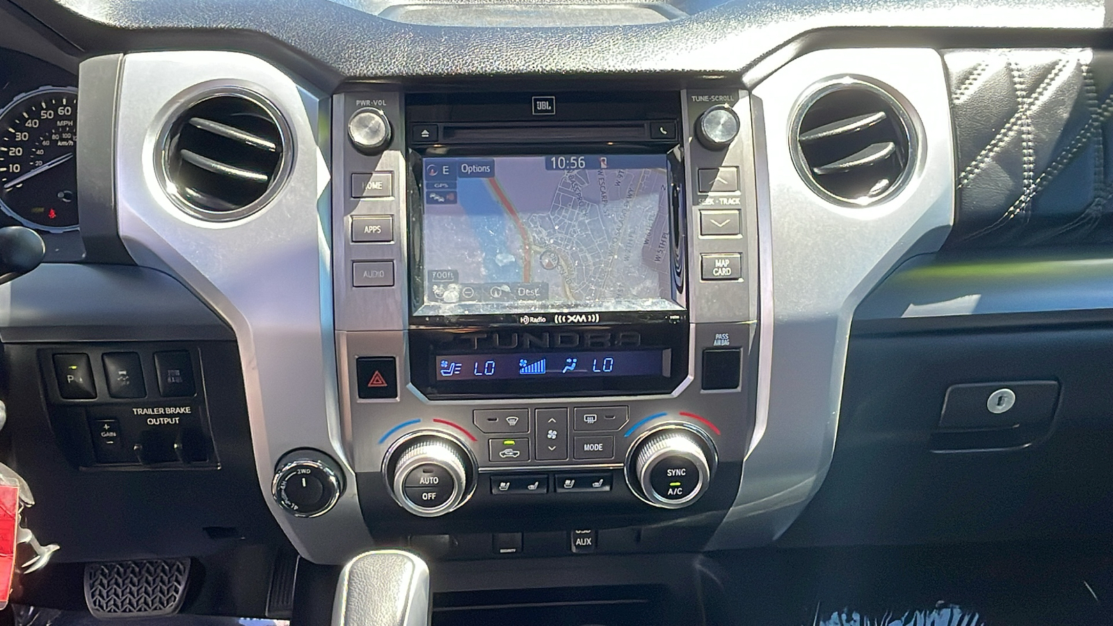 2019 Toyota Tundra 4WD Platinum 11