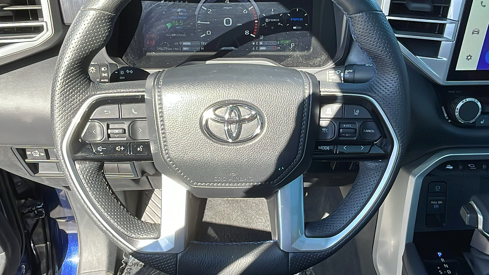 2022 Toyota Tundra 4WD Platinum Hybrid 8