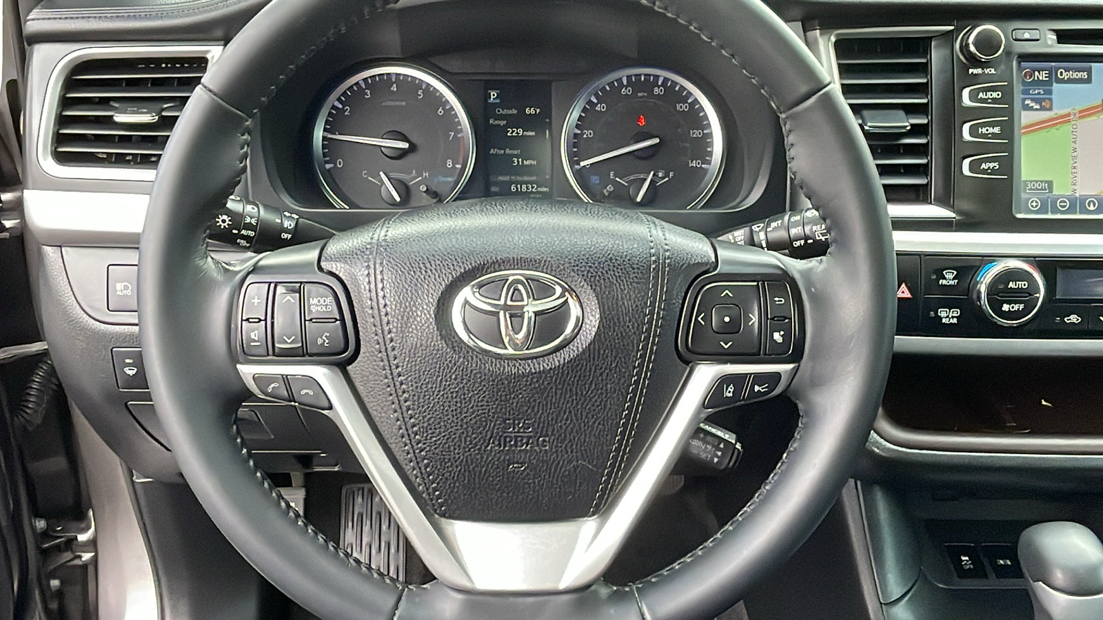 2019 Toyota Highlander XLE 8