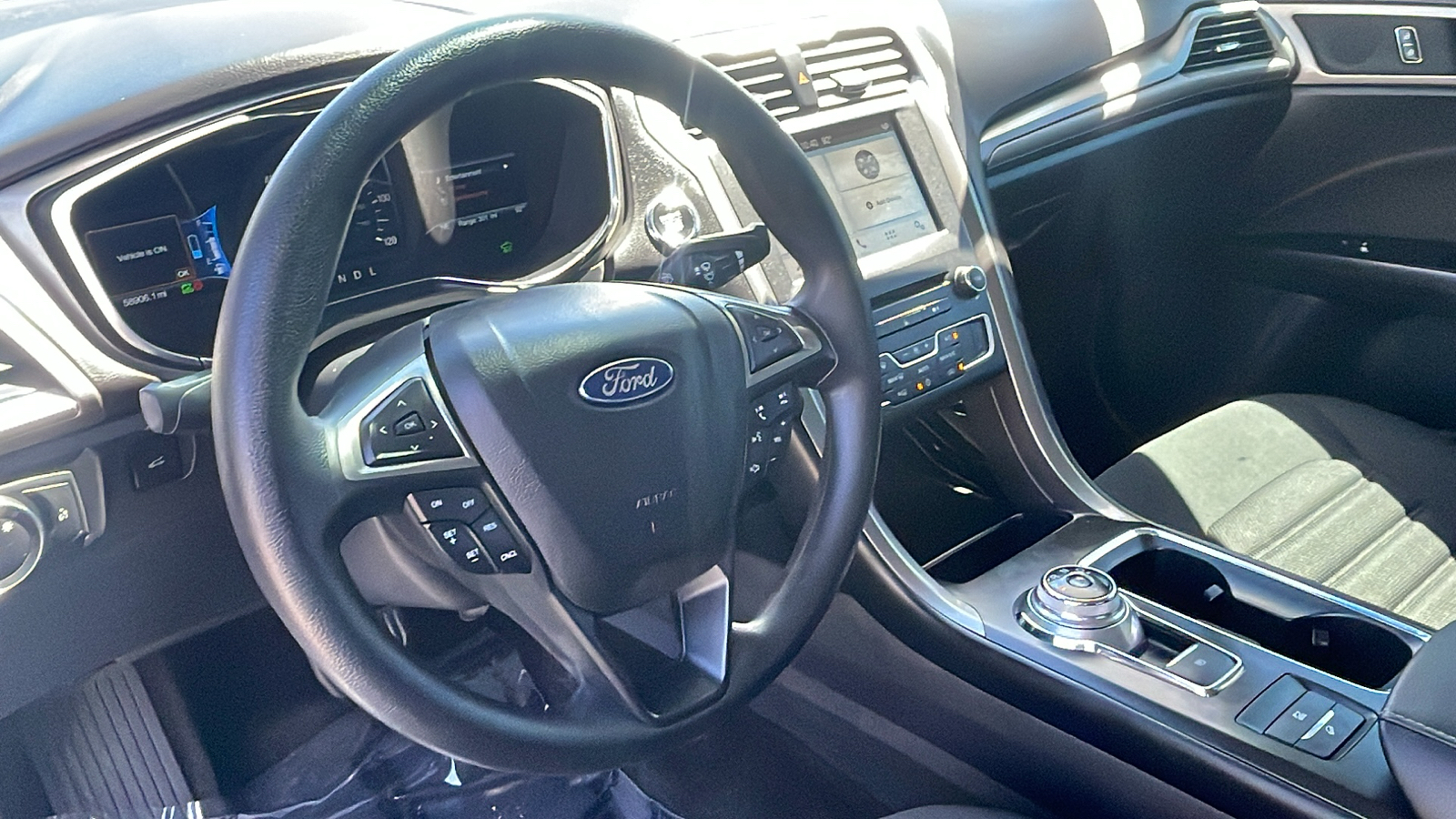 2017 Ford Fusion Hybrid SE 15
