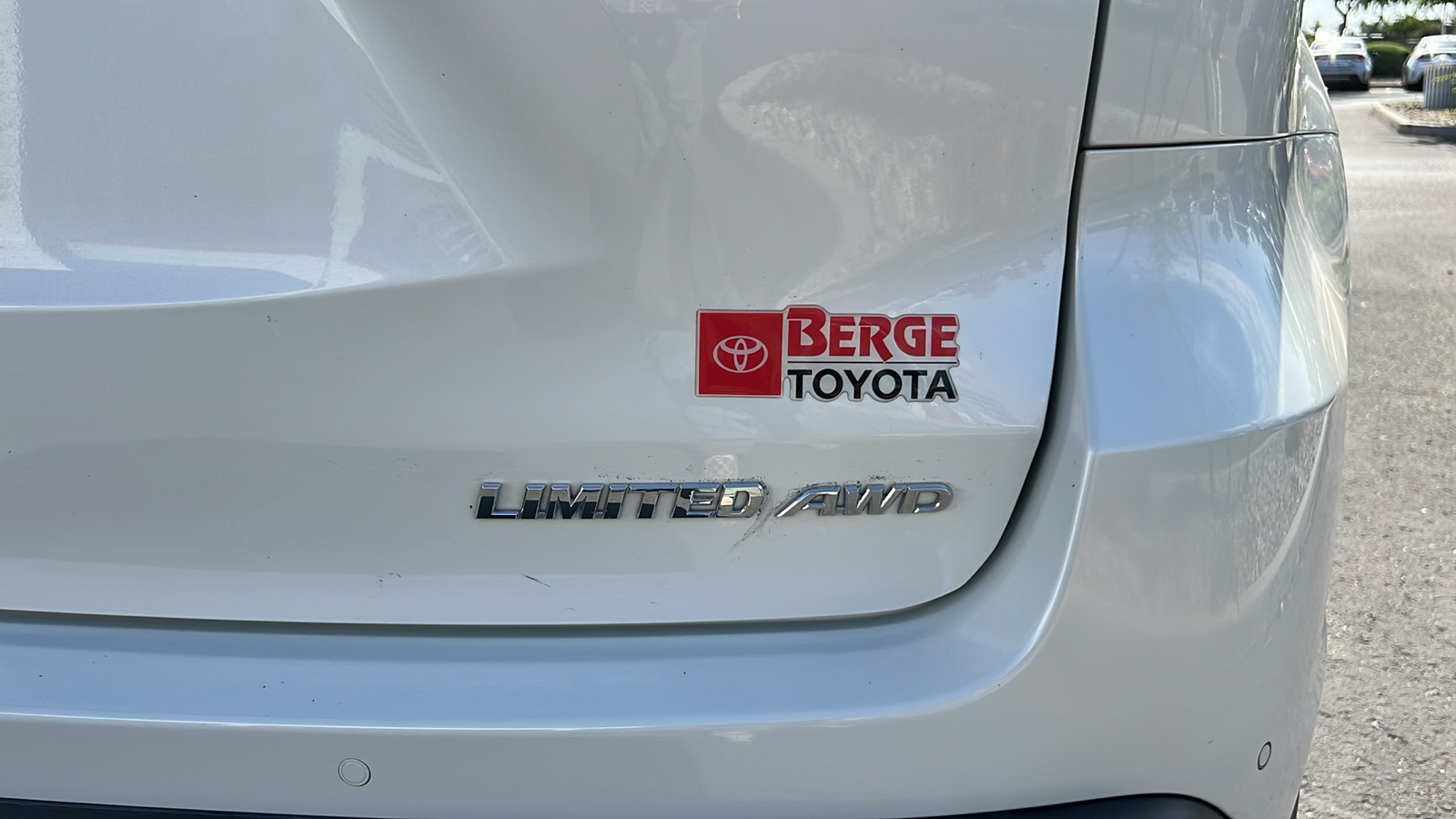2019 Toyota Highlander Limited 26