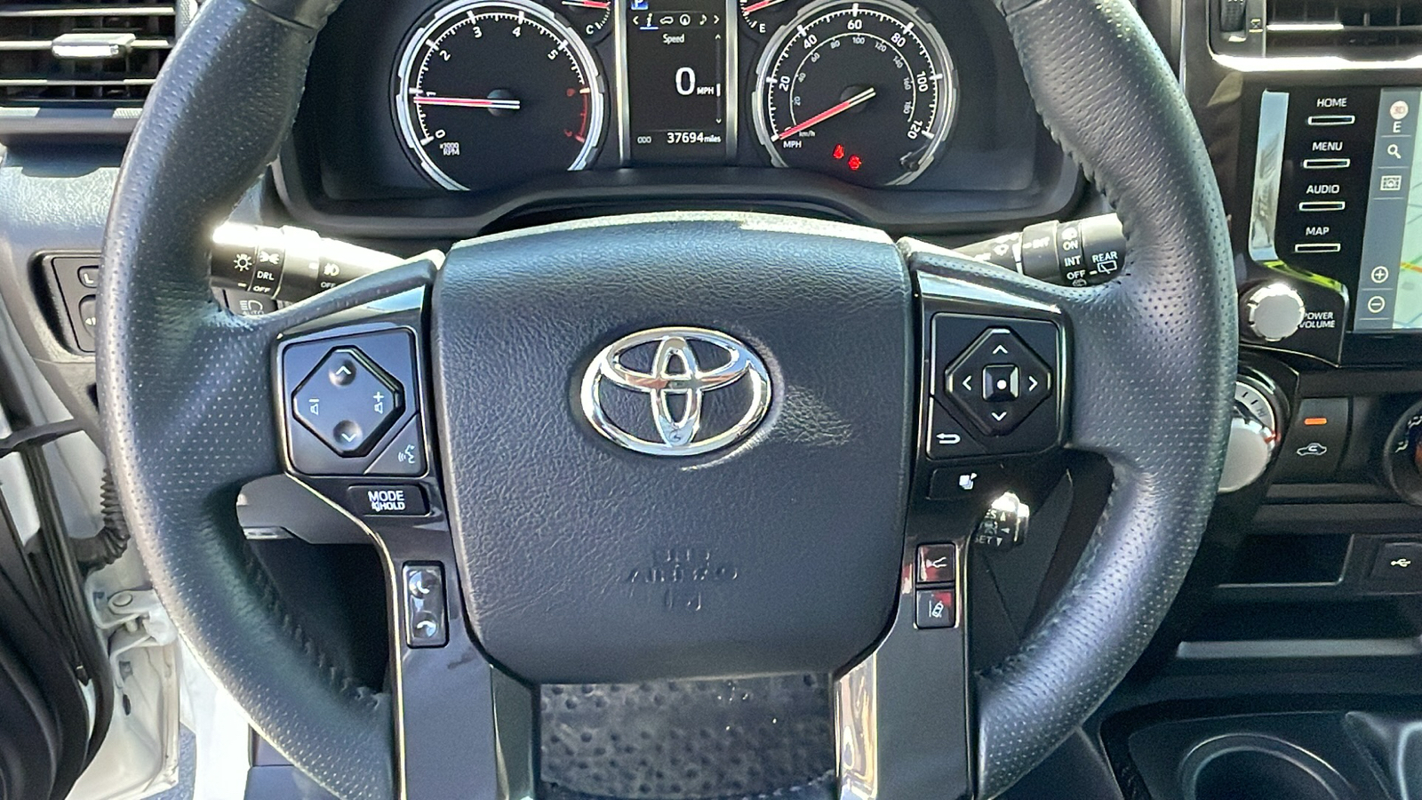 2020 Toyota 4Runner Venture 8