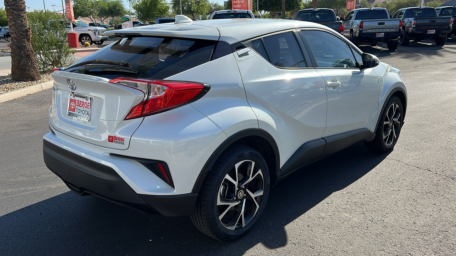 2021 Toyota C-HR XLE 25