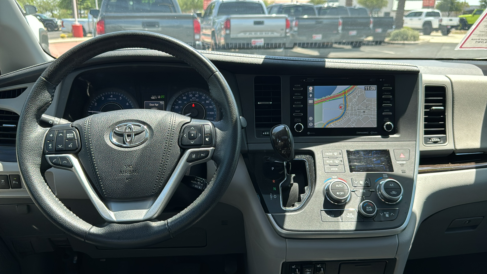 2020 Toyota Sienna XLE 4