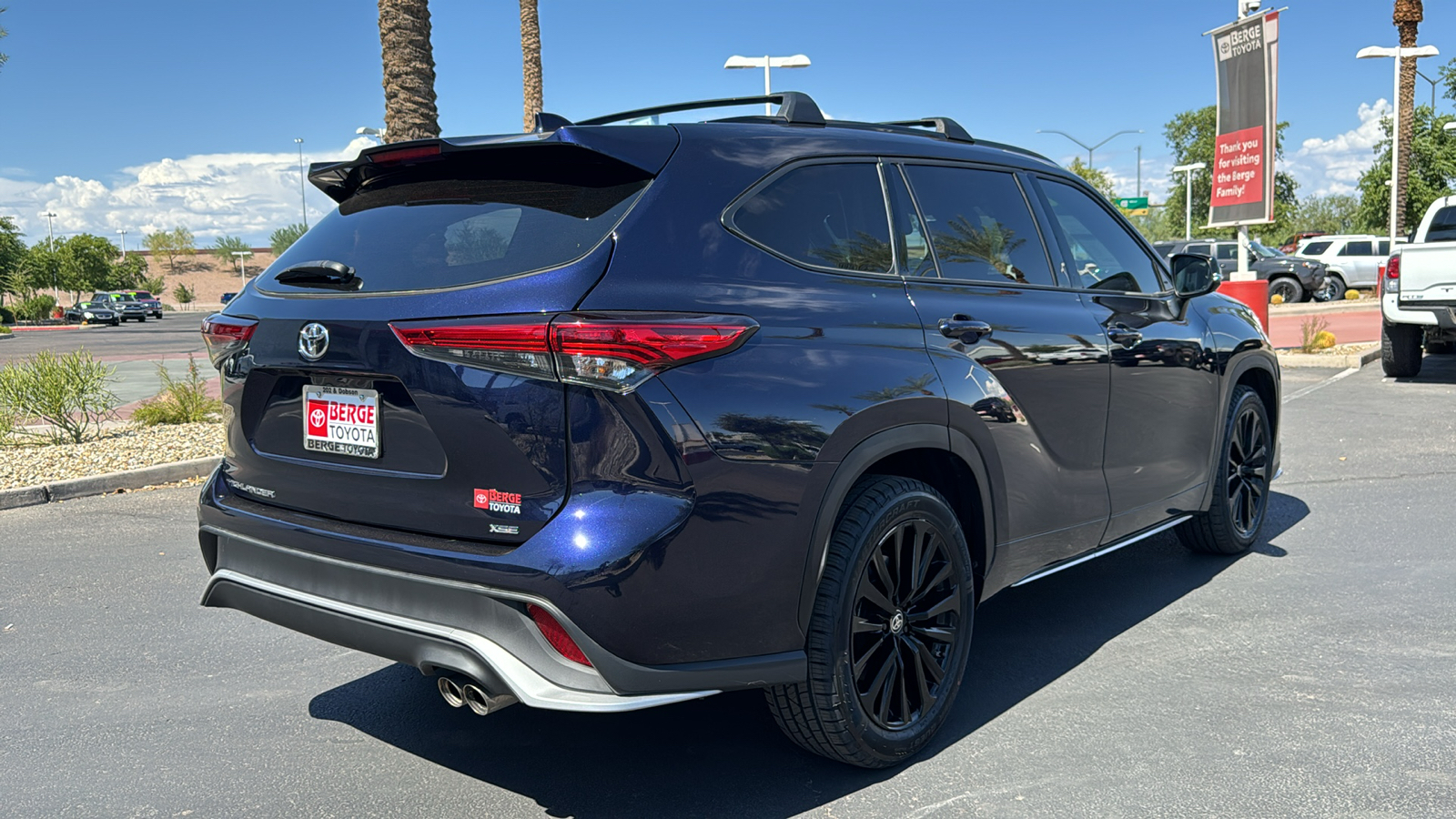 2023 Toyota Highlander XSE 26