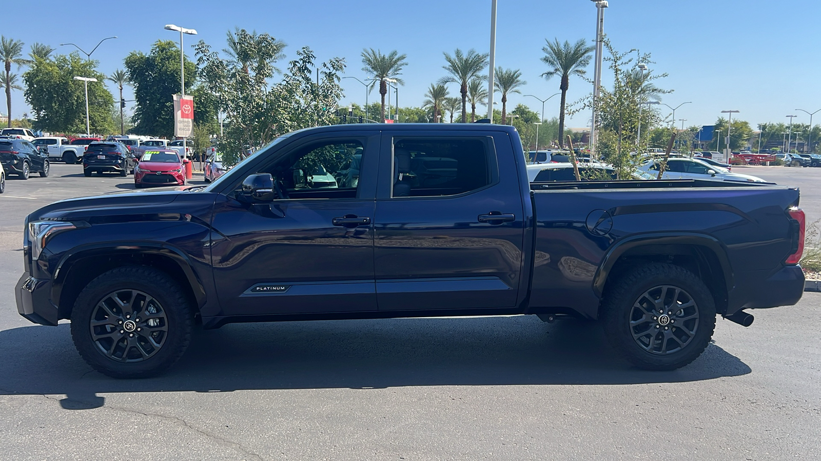 2023 Toyota Tundra 4WD Platinum 3