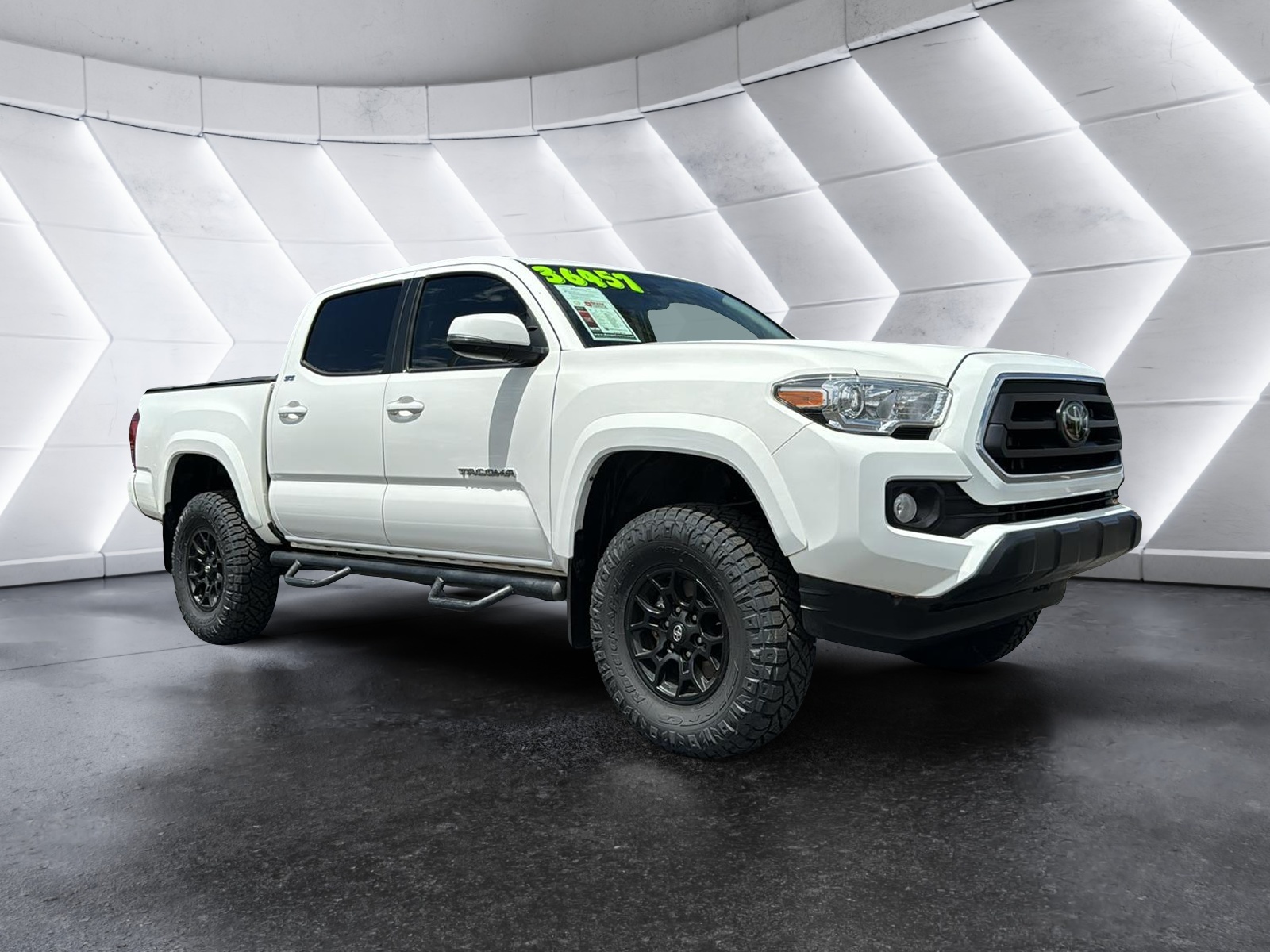 2022 Toyota Tacoma 4WD SR5 1