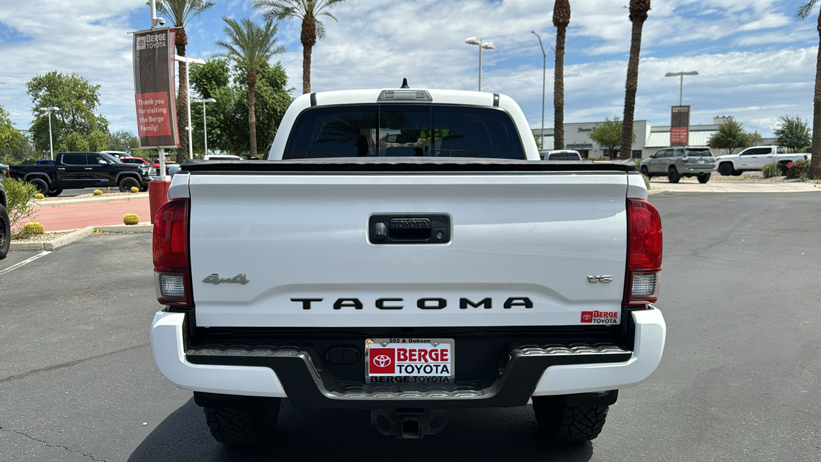 2022 Toyota Tacoma 4WD SR5 22