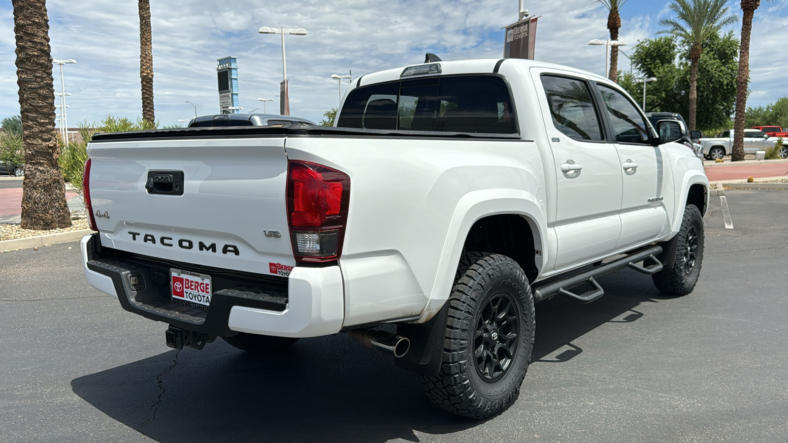 2022 Toyota Tacoma 4WD SR5 23