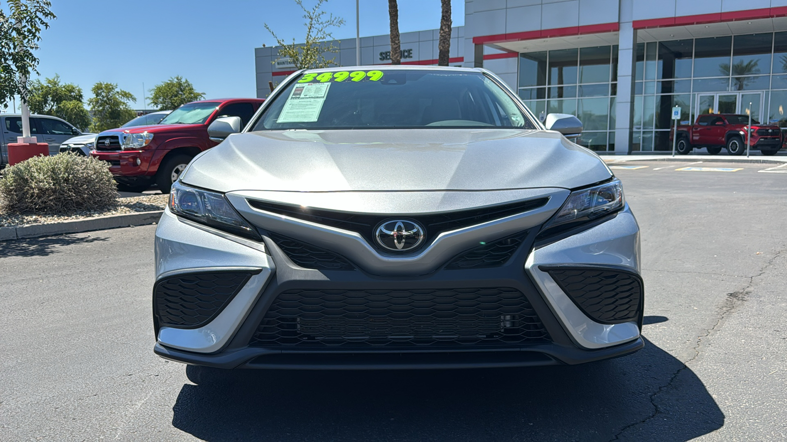 2024 Toyota Camry SE 2