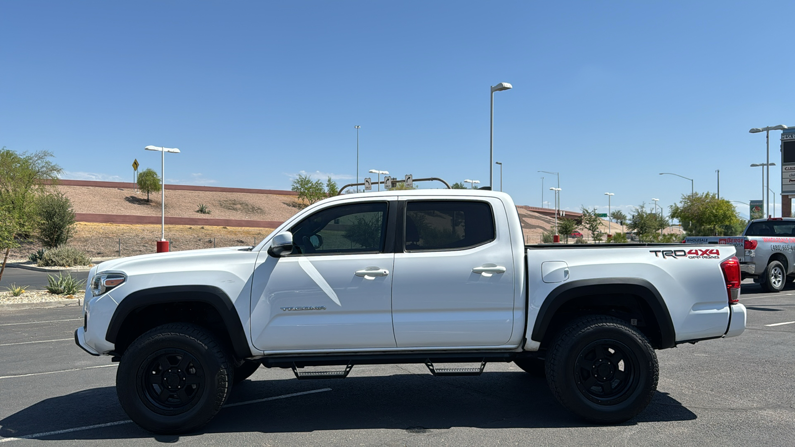 2017 Toyota Tacoma SR 3