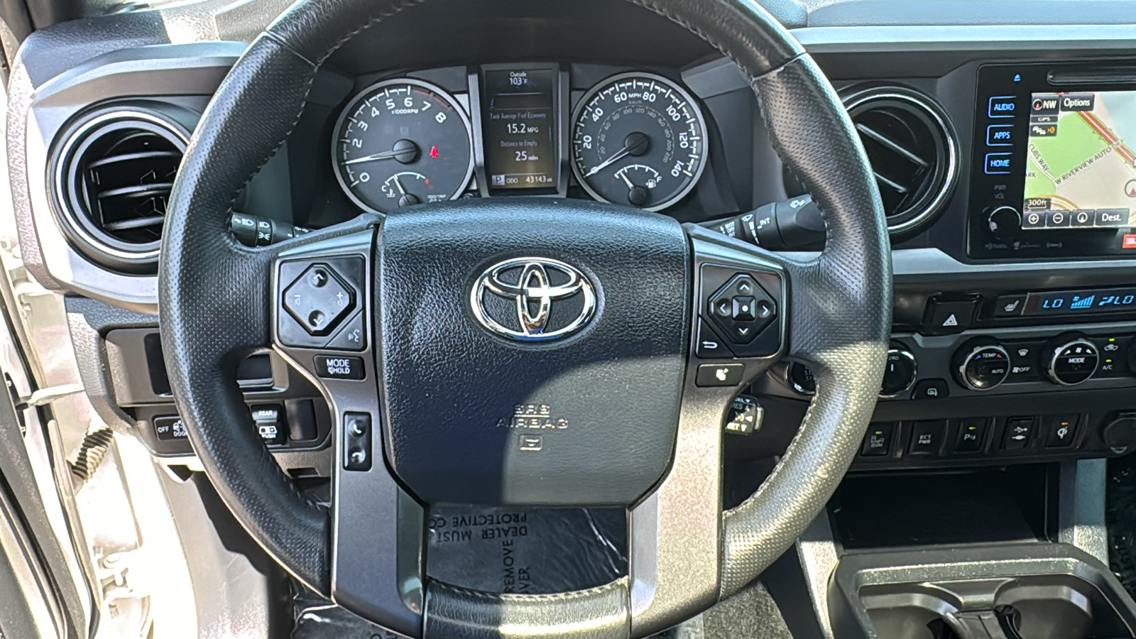 2017 Toyota Tacoma SR 8