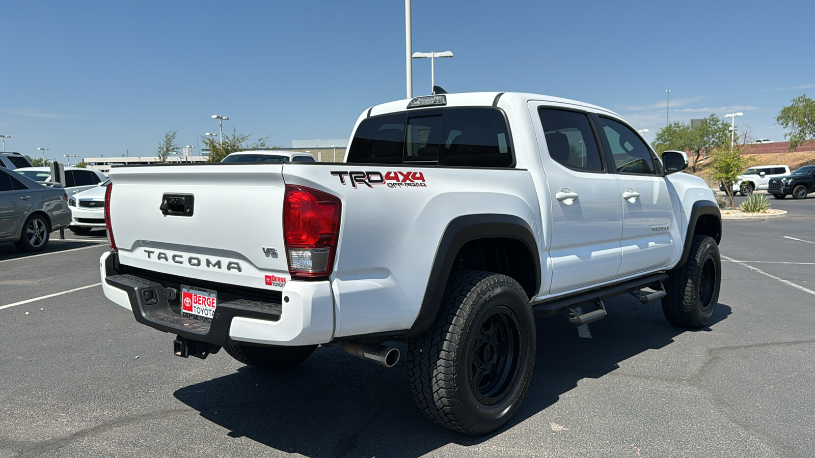 2017 Toyota Tacoma SR 24