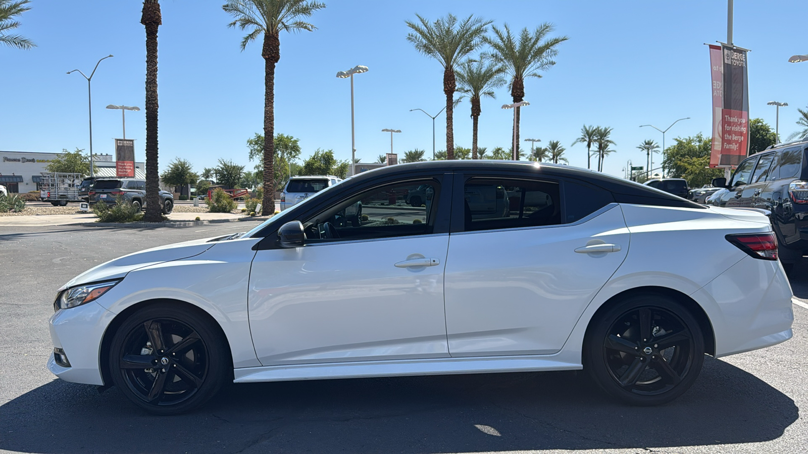 2023 Nissan Sentra SR 3