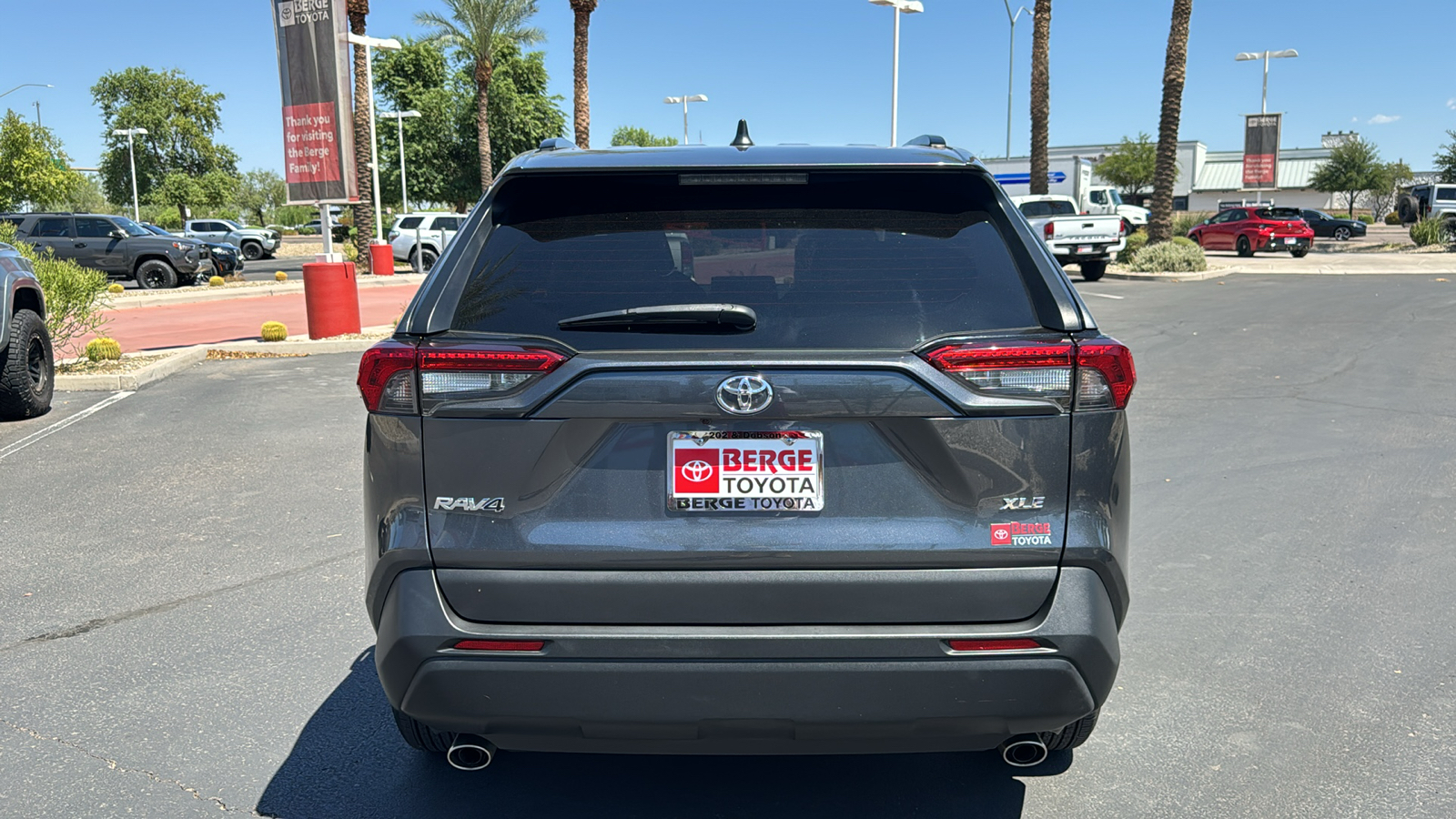 2021 Toyota RAV4 XLE 23