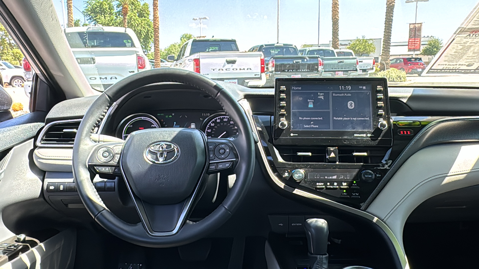 2023 Toyota Camry Hybrid XSE 4