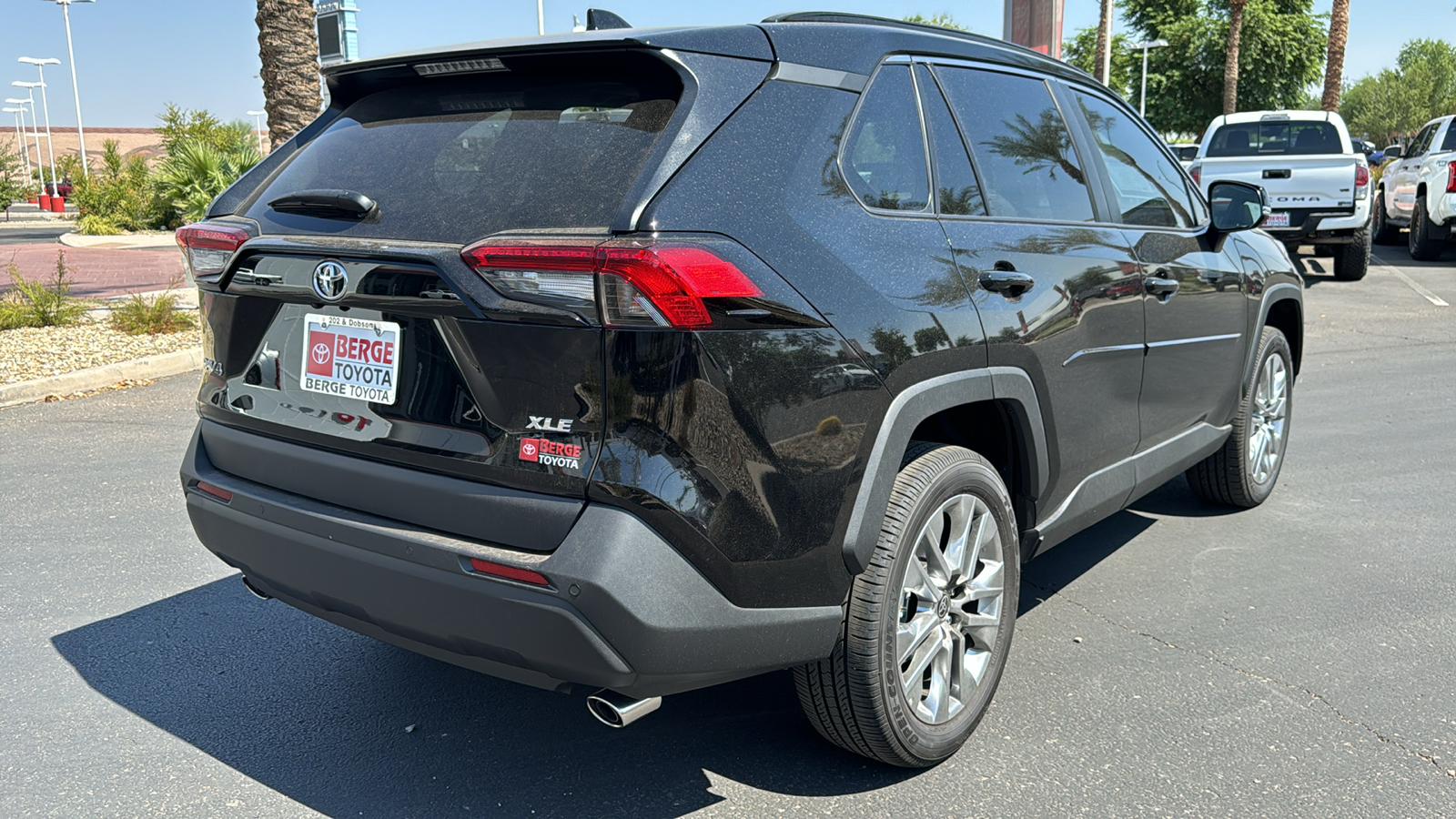 2024 Toyota RAV4 XLE Premium 26