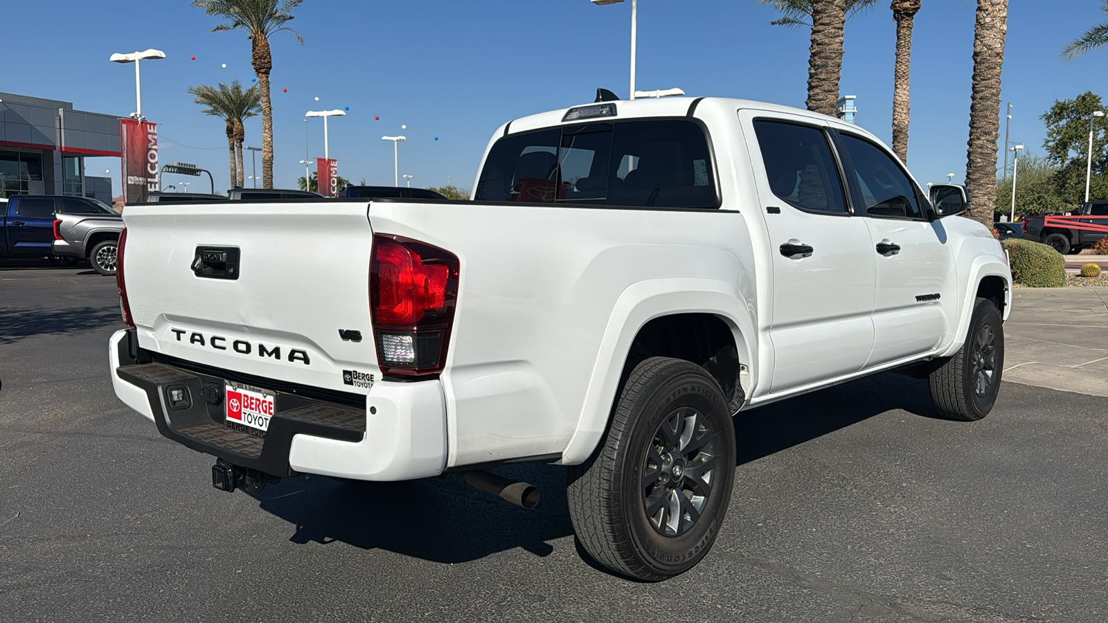 2023 Toyota Tacoma 2WD SR5 23