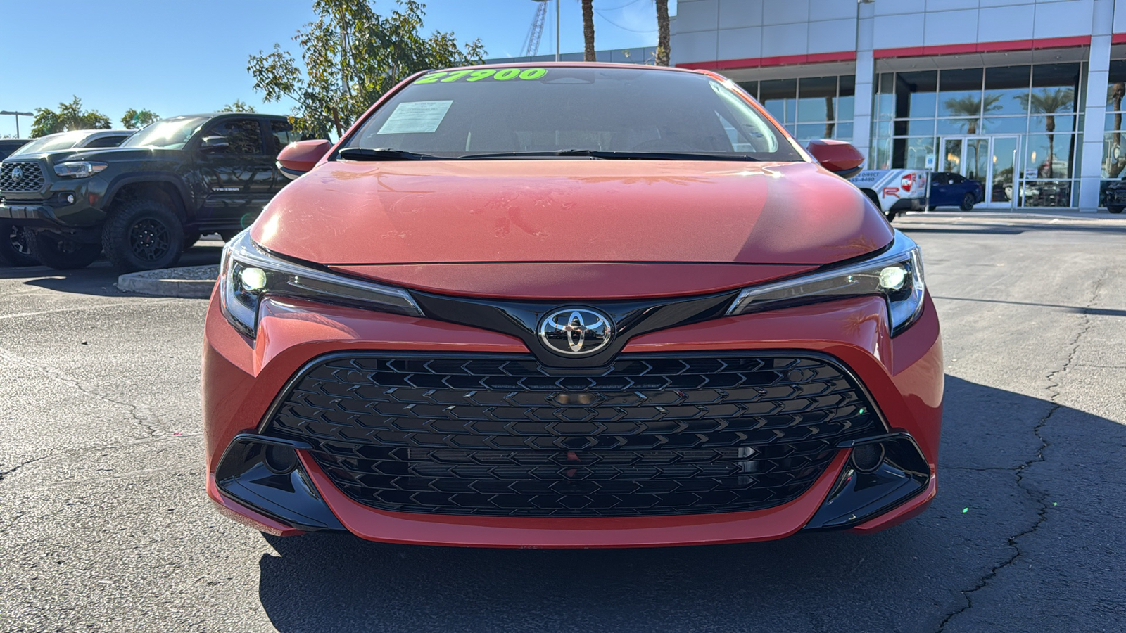 2025 Toyota Corolla Hatchback SE 2