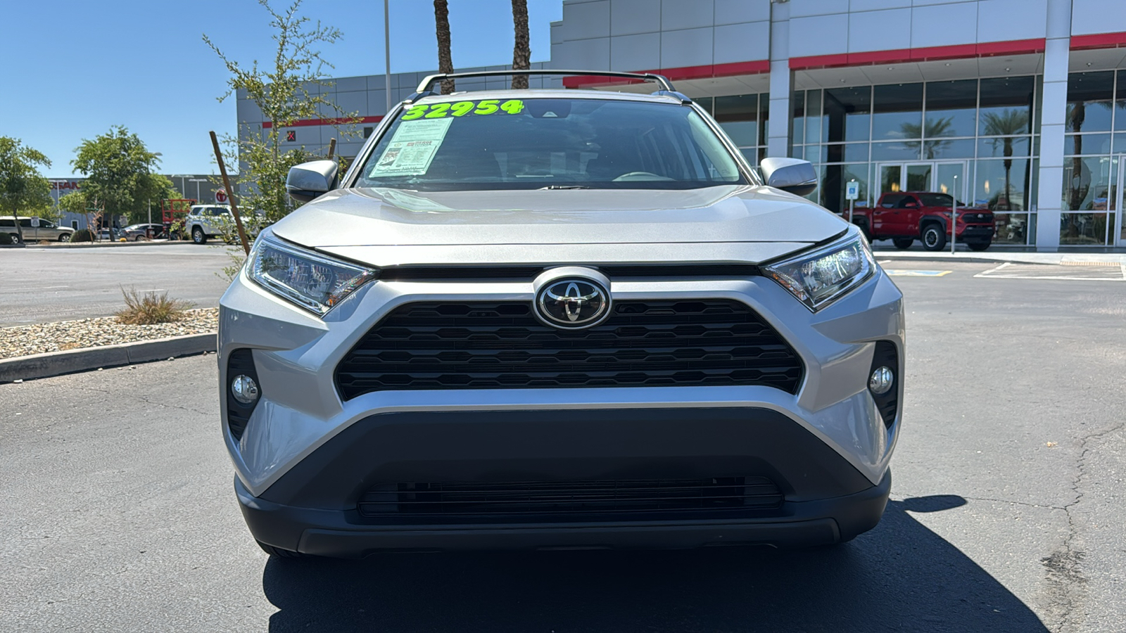 2021 Toyota RAV4 XLE 2