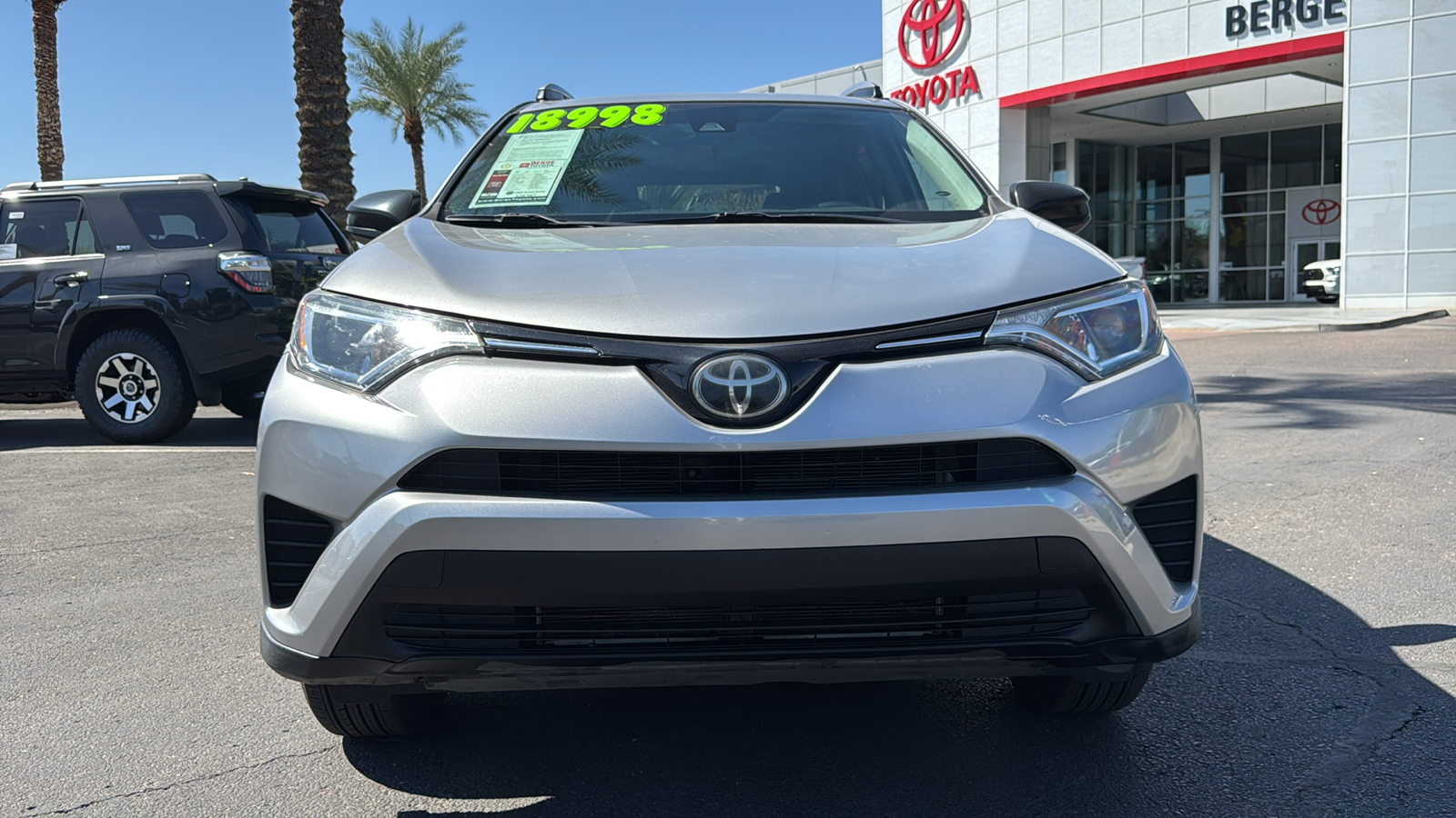 2018 Toyota RAV4 LE 2