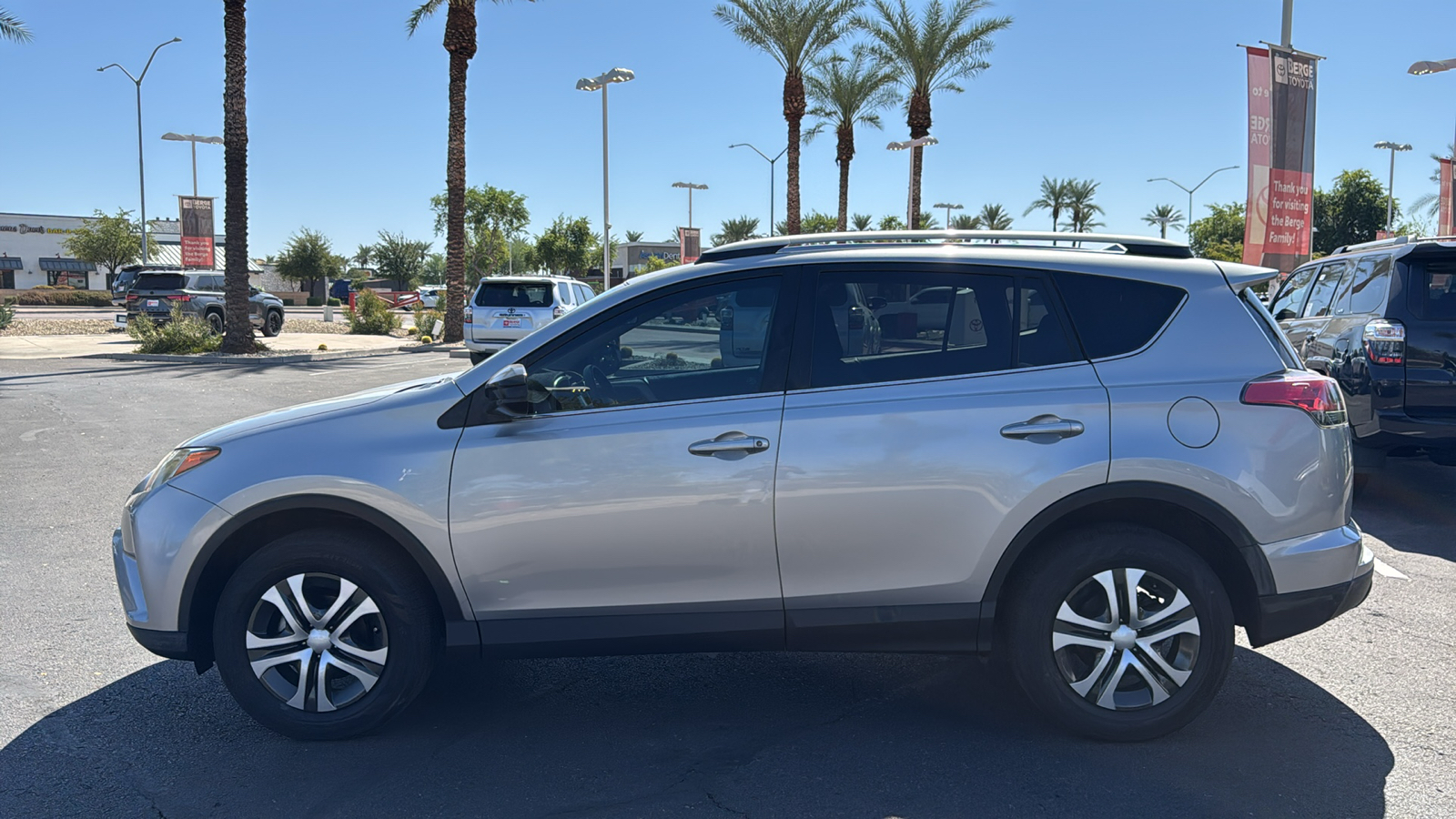 2018 Toyota RAV4 LE 3