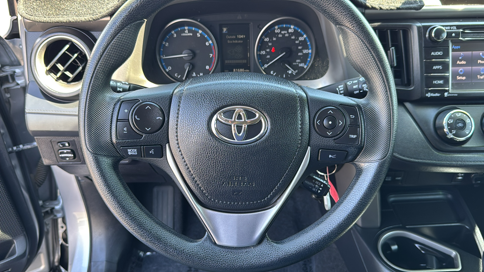 2018 Toyota RAV4 LE 8