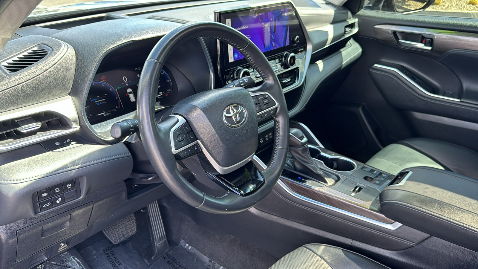 2023 Toyota Highlander Platinum 15