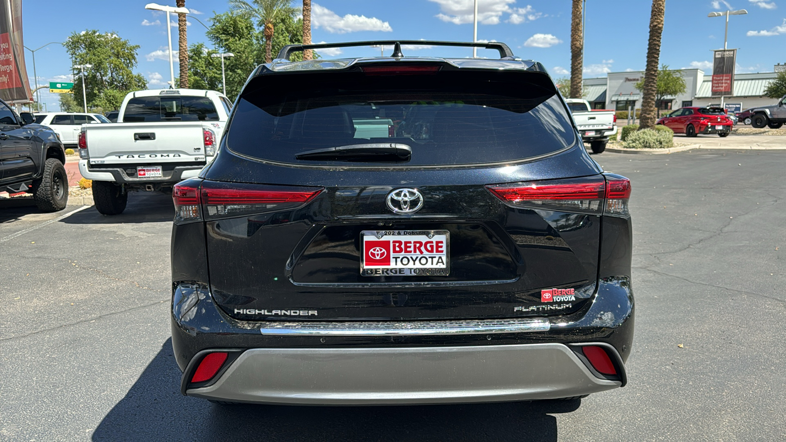 2023 Toyota Highlander Platinum 23