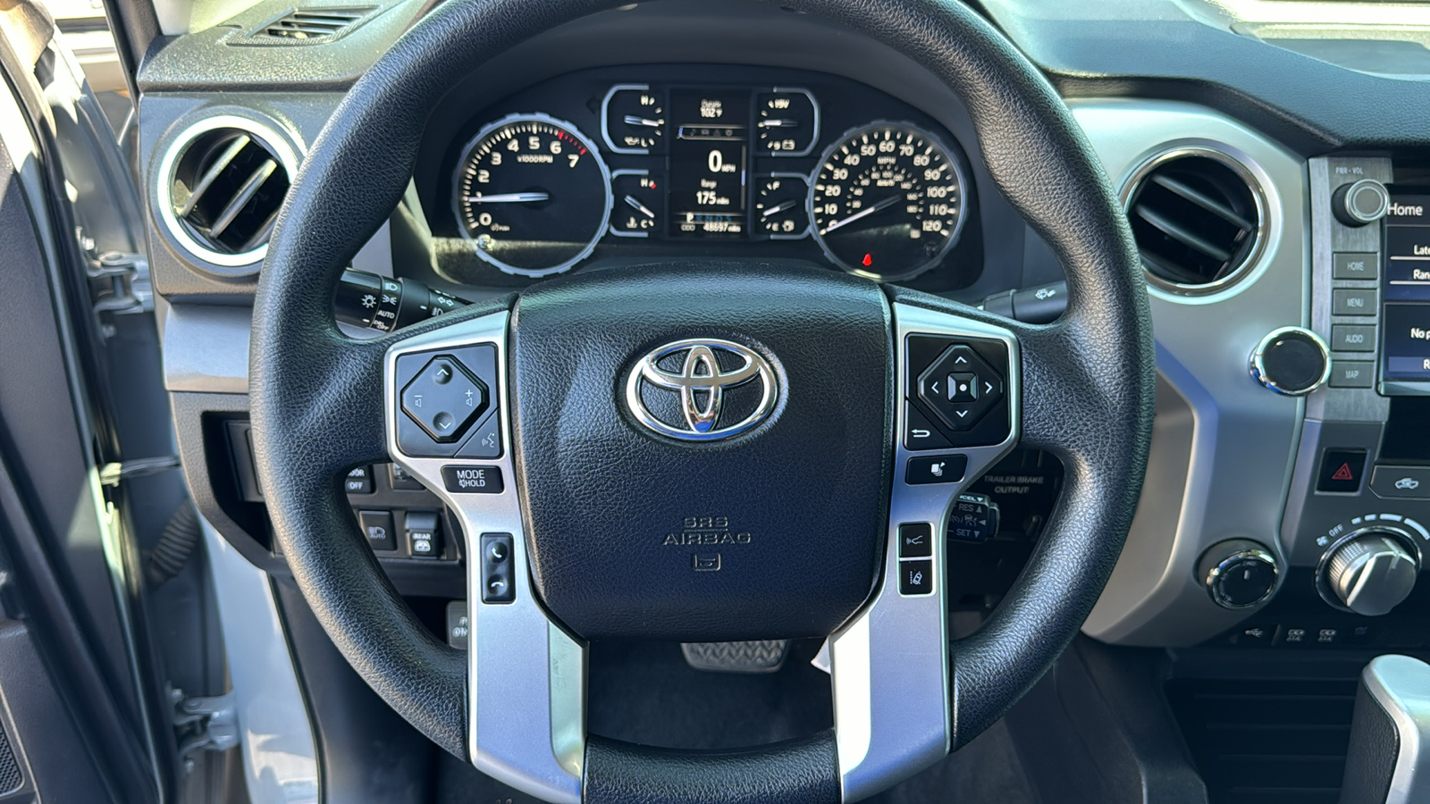 2021 Toyota Tundra 4WD SR5 8