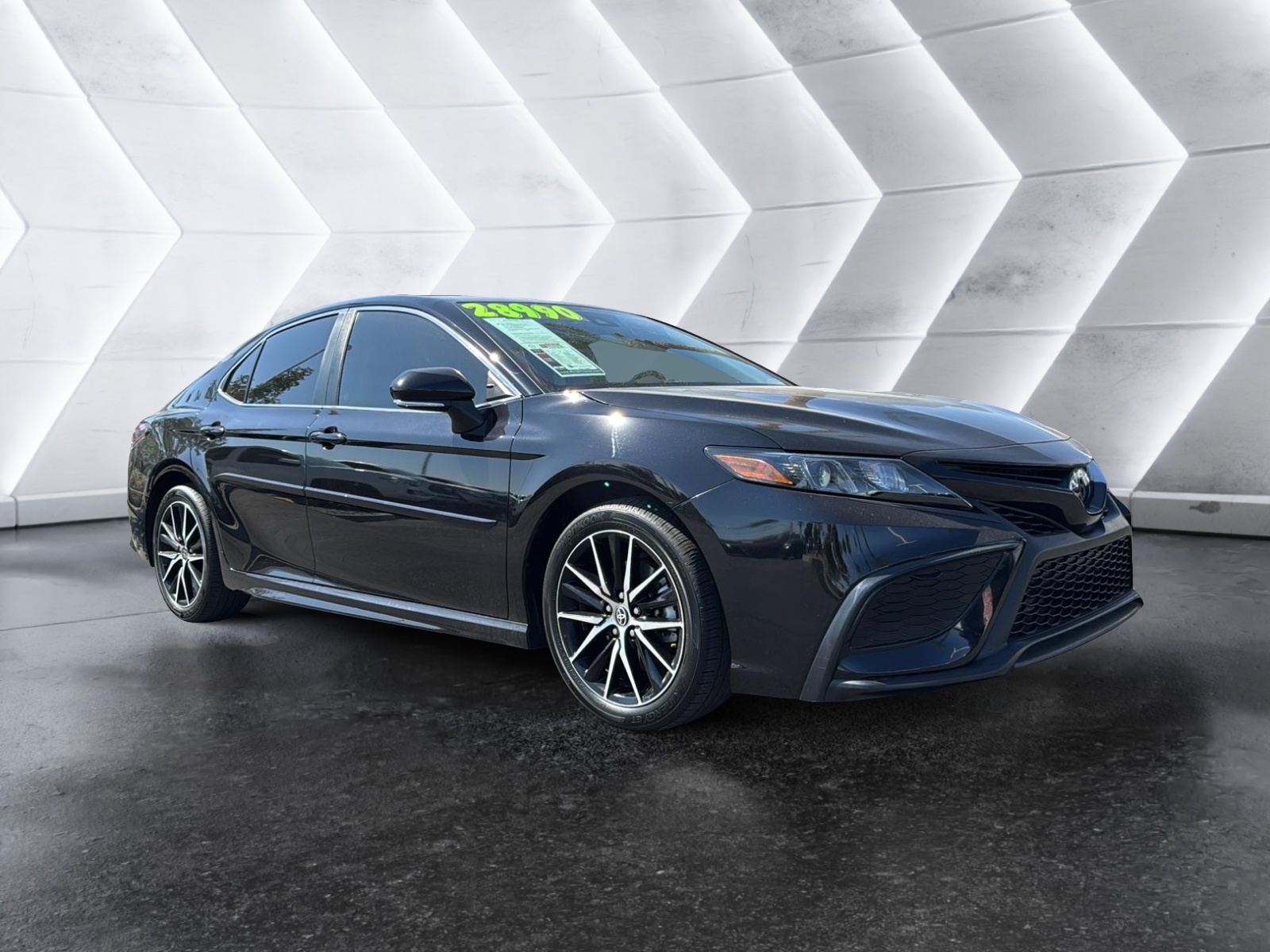 2023 Toyota Camry SE 1