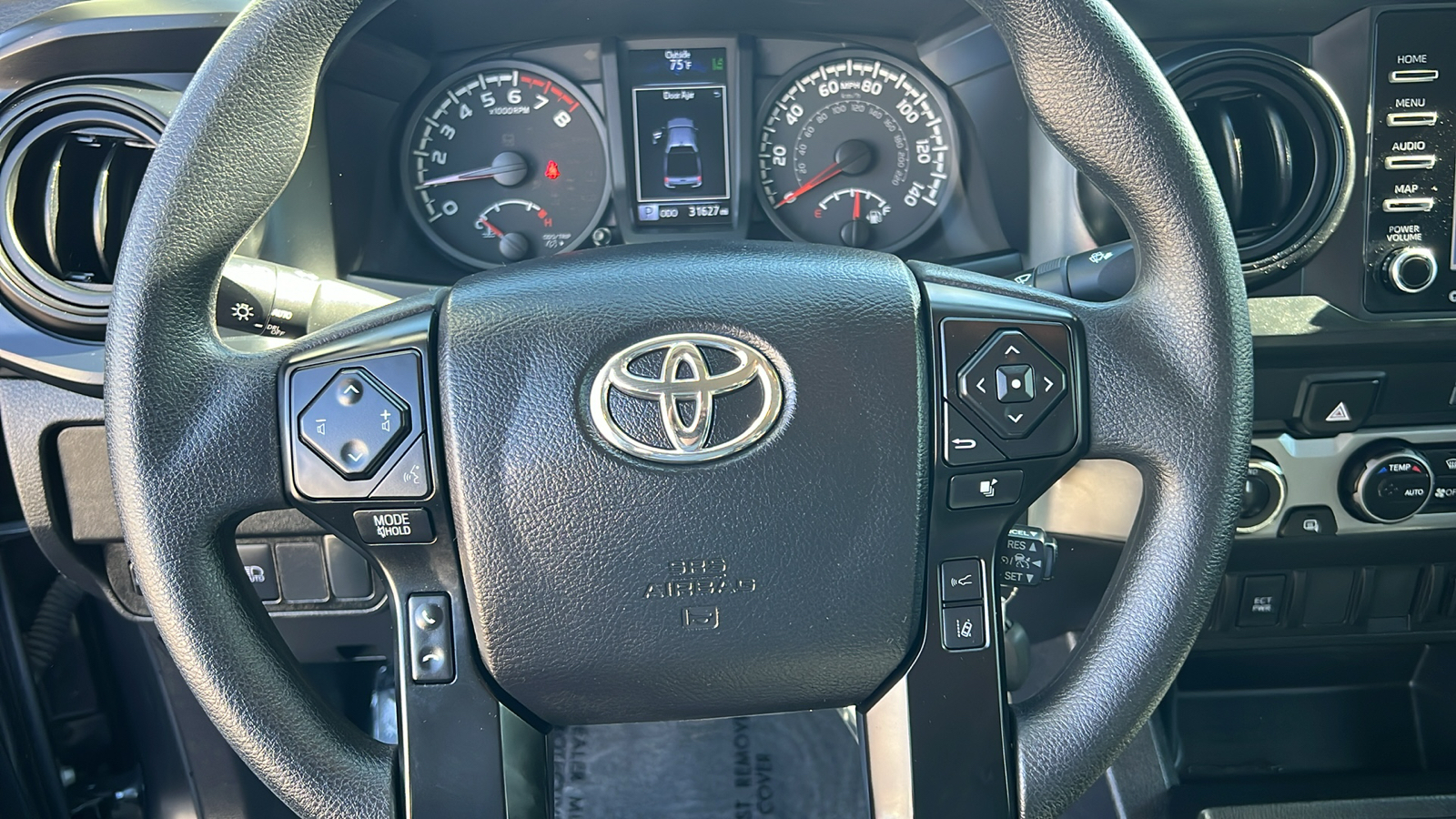 2022 Toyota Tacoma 4WD SR 8