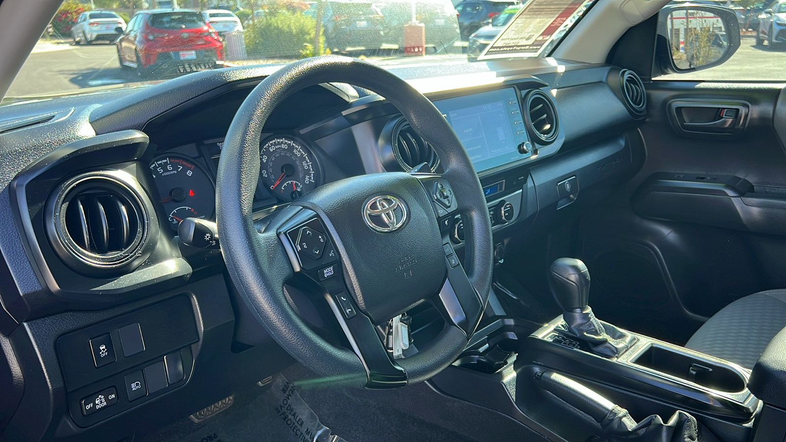 2022 Toyota Tacoma 4WD SR 15