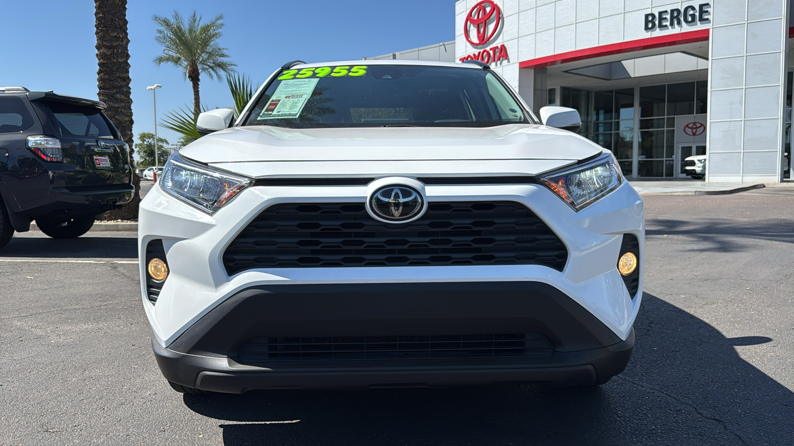 2019 Toyota RAV4 XLE 2