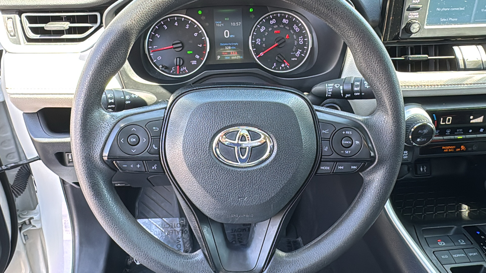 2019 Toyota RAV4 XLE 8