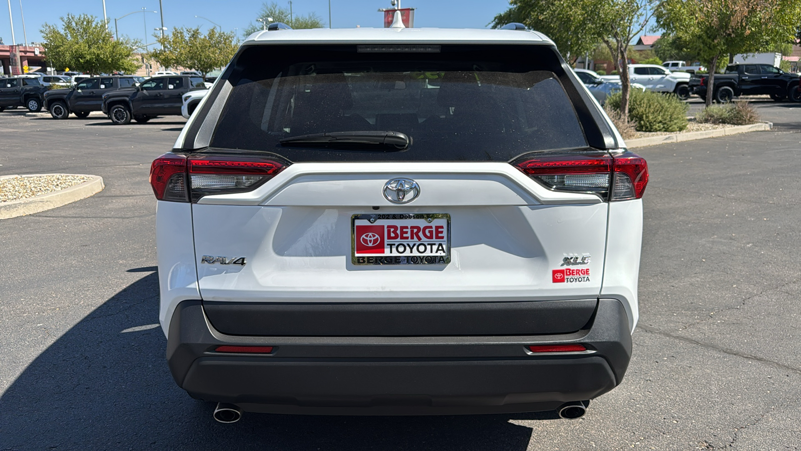 2019 Toyota RAV4 XLE 23